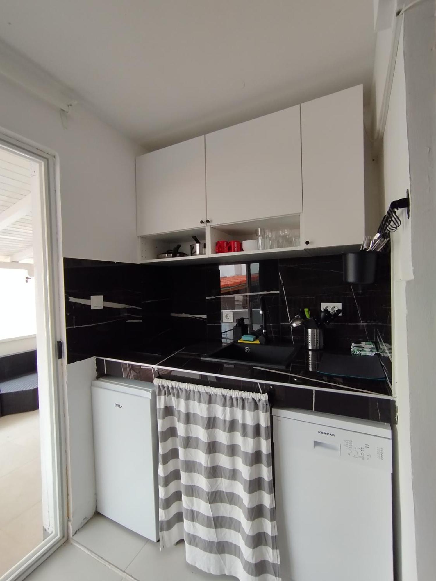 Apartman Iva Novalja Exterior photo